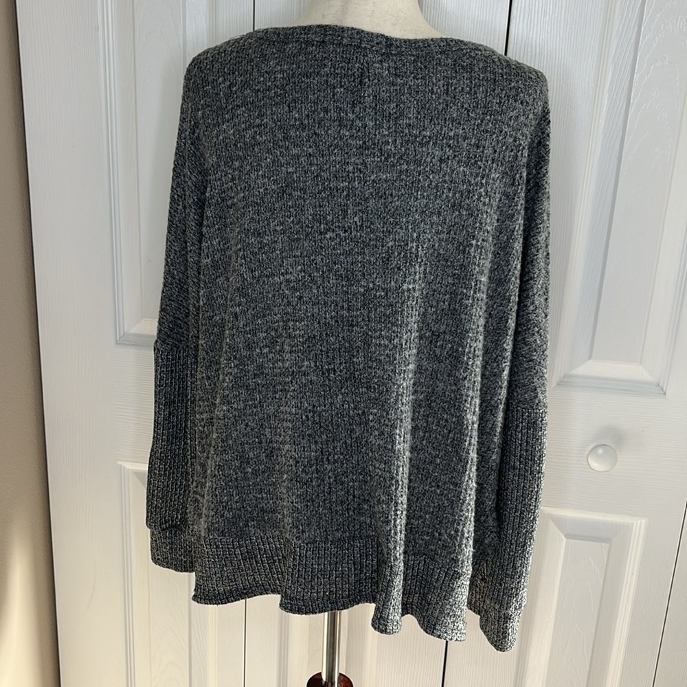 Hummingbird Sweater - Picture 3 of 8